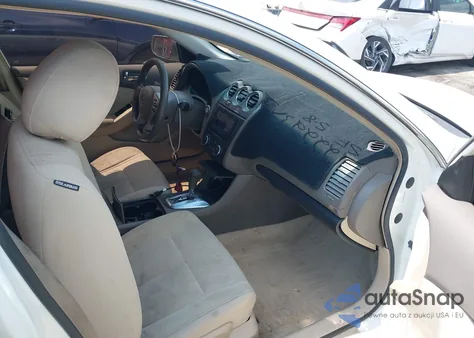 2010 Nissan Altima 2.5 S из США, поврежденный, VIN 1N4AL2AP9AC101174